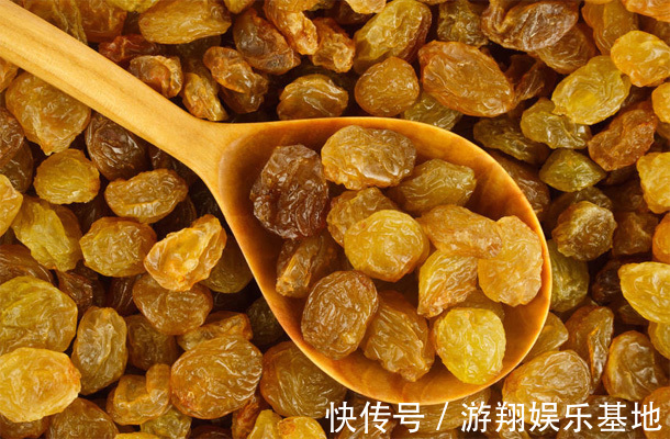 血管|50岁后睡前吃这“小零食”,眼睛亮,血管通,血压稳,养生更长寿