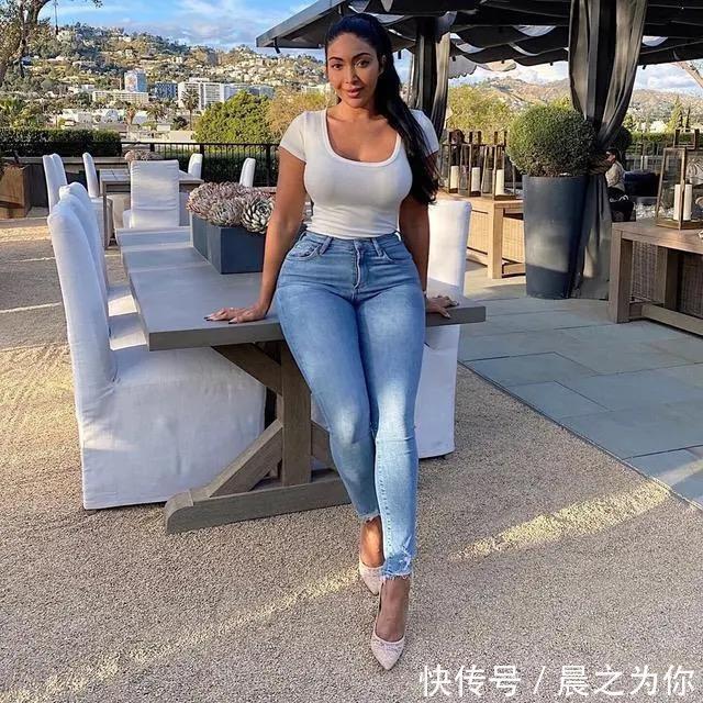 印度|健身9年让她身材变化明显,印度美女的“葫芦”曲线,吸粉百万