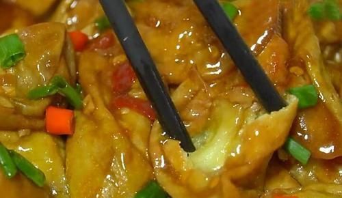 茄子别再炒着吃,学会新做法,不炒不蒸不做馅料,上桌瞬间扫光