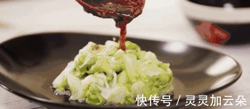 70岁大厨告诫炒菜放蚝油有讲究,牢记这一点,菜鲜又好吃!