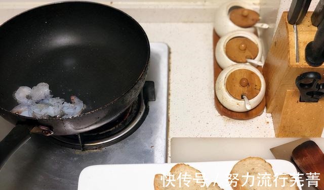 早餐吃一份开放式法棍,外脆里软,越嚼越香!