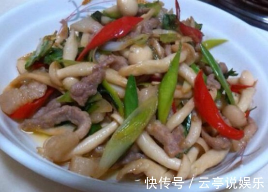 在家请客做的几道家常菜招待,道道色香味俱全,朋友都称大厨