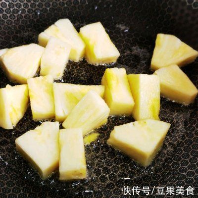 翻盘|上桌前不被看好的菠萝咕咾肉,吃完却逆风翻盘