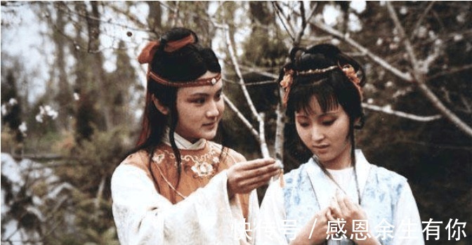 完婚#《红楼梦》两个细节就可以看出, 贾母为何迟迟不给宝黛完婚!