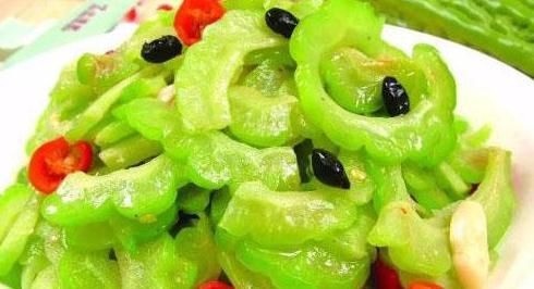 苦瓜和此物一起炒，排出毒素，補(bǔ)肝養(yǎng)血，女人想臉色紅潤可試試