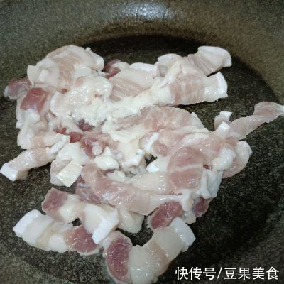 五花肉|#不容错过的鲜美滋味#五花肉焖豆角