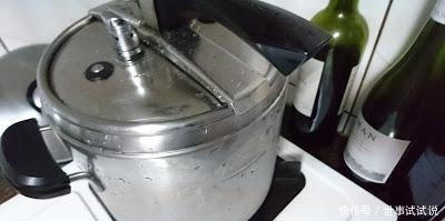 卤牛腱时,记住不能放它,放它这锅就废了,怪不得牛肉又柴又难吃