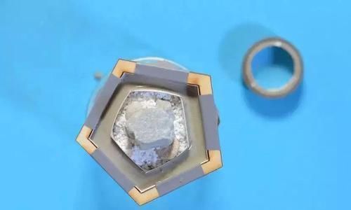 制作水泥花盆|用硬纸皮制作精美的水泥几何花盆,用来种多肉植物太好看了