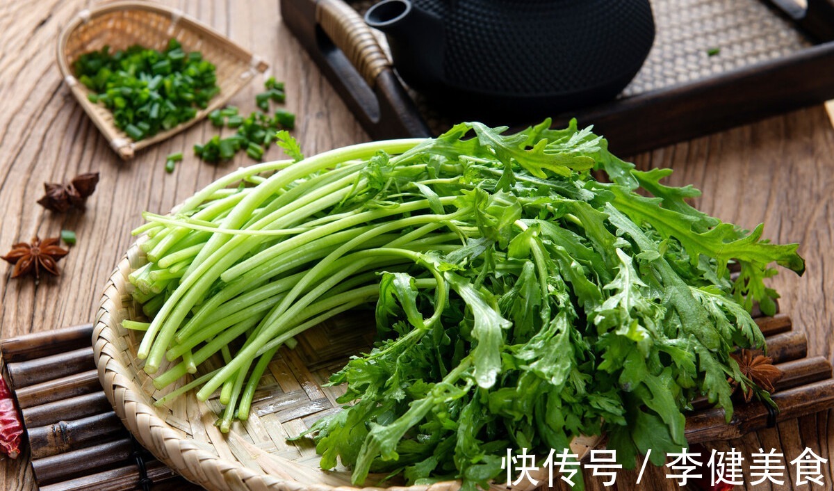 皇帝|夏天多吃皇帝菜,祛暑增食欲,3块钱买一把,简单炒一炒,香得很