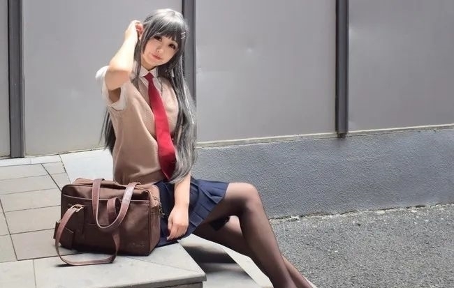 麻衣|cos:看到如此可爱的麻衣学姐,竟然有点害羞呢