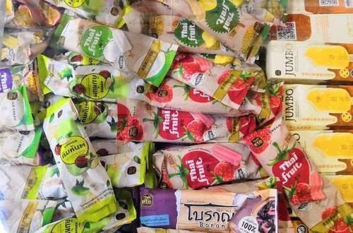 不吃|超市里这4类食品,再便宜也别拿,没营养浪费钱,员工自己都不吃