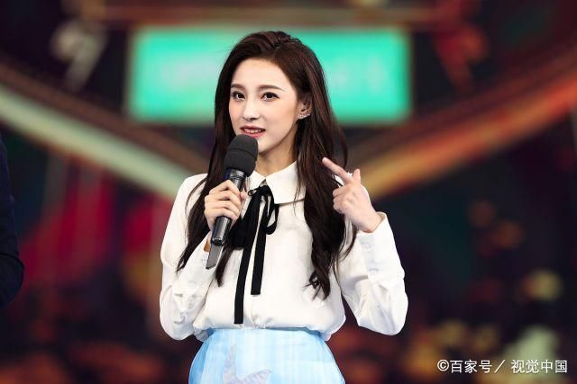 牵手成功|前央视美女主持,离婚后上《非诚勿扰》相亲,1小时就被富商牵走