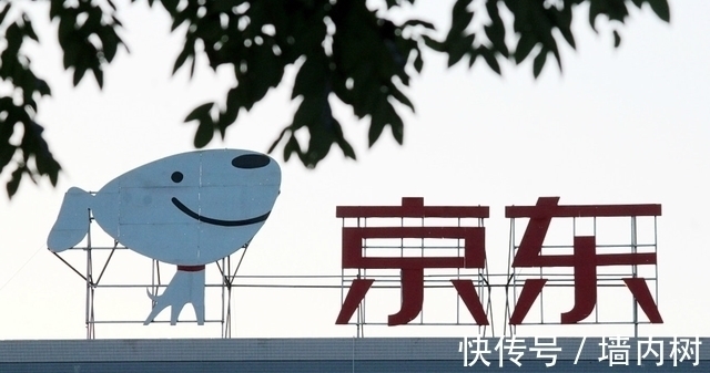 黑马|“电商黑马”超越淘宝、京东，拼多多也难以抗衡，马云还是大意了