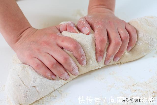 面包|日本超火的“生吐司”是个啥?和普通吐司有啥区别?涨知识了