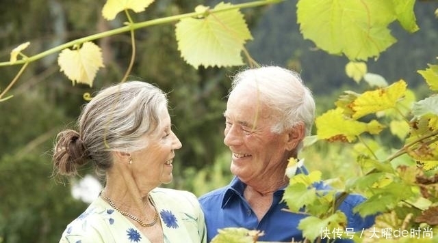 锻炼|不爱锻炼,喜欢吃肉,却长命到112岁,她的长寿秘诀做一事