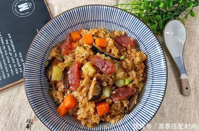  肉有饭|简单好做的懒人焖饭，一锅菜、肉、饭全有，焖一锅太馋人