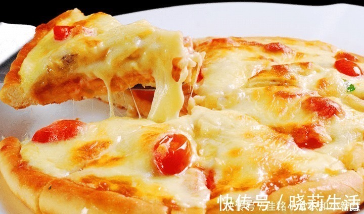 想吃披萨不用去外面买,试试此做法,香甜又拉丝,比买的还好吃