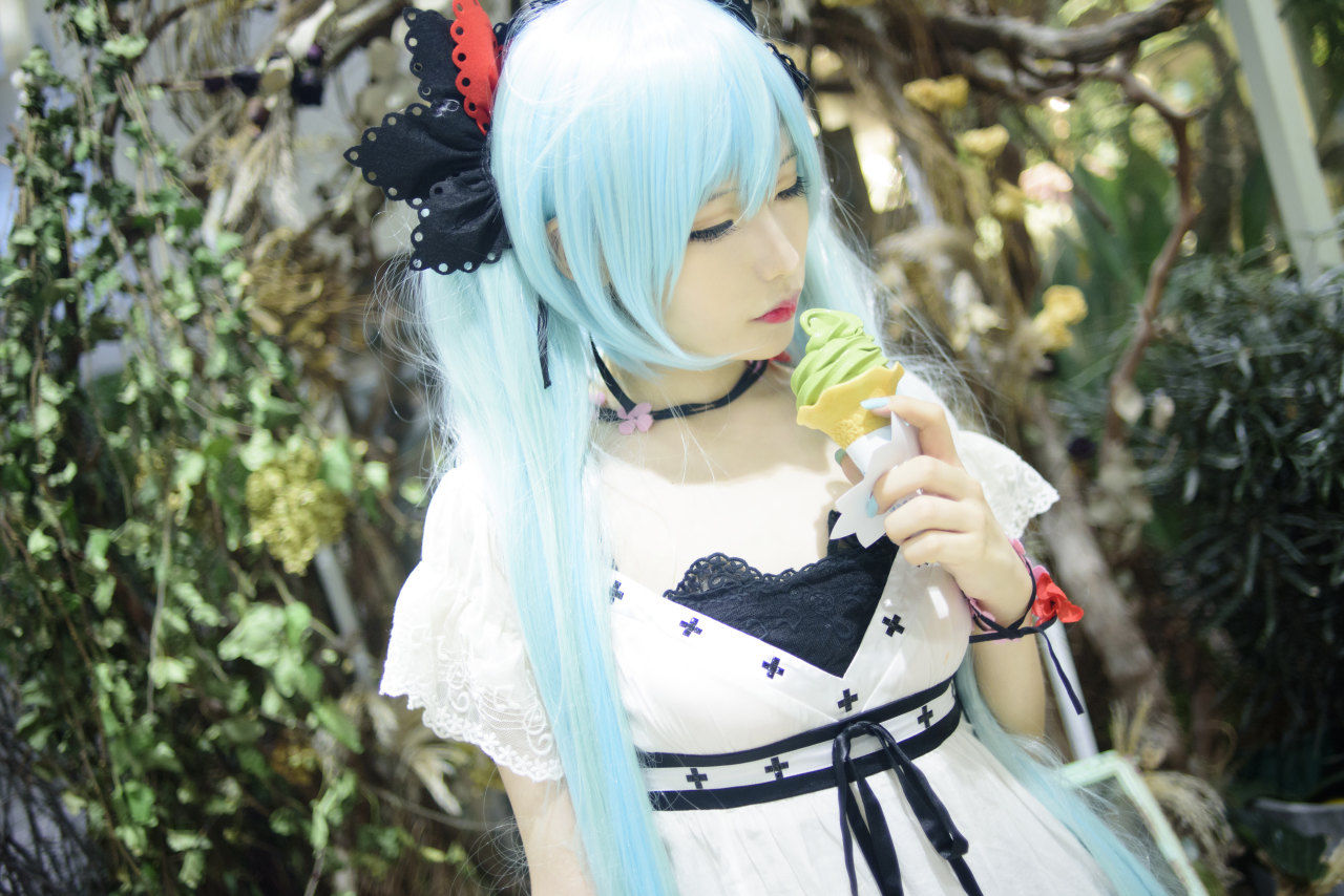 ワールドイズマイン 初音未来cosplay