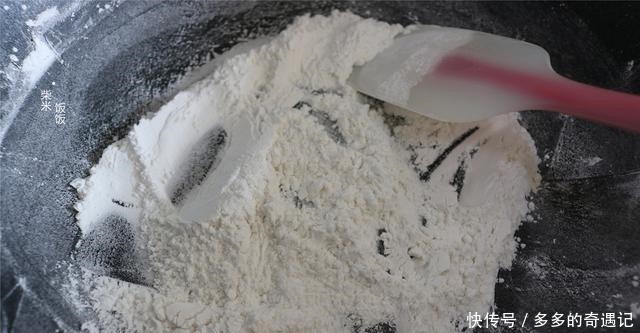 好吃|雪媚娘详细做法，比包子还简单，细腻好吃，放三天也不会硬！