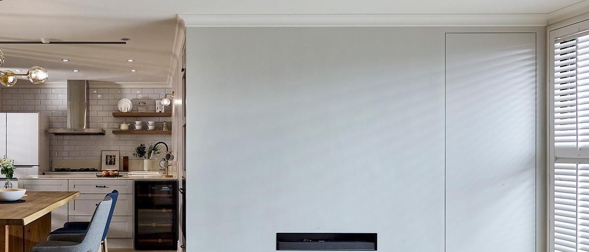 卧室床|她家122㎡的房子一入户就把人迷住,全屋堪比电影中的场景,太美了