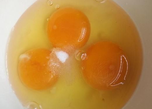 呵护|女性年过40岁,大姨妈期间,常吃3类食物,补充雌激素,呵护卵巢