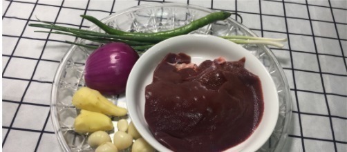 搅拌均匀|猪肝这样吃真过瘾,不加一滴水,鲜嫩多汁没腥味,上桌瞬间抢光光