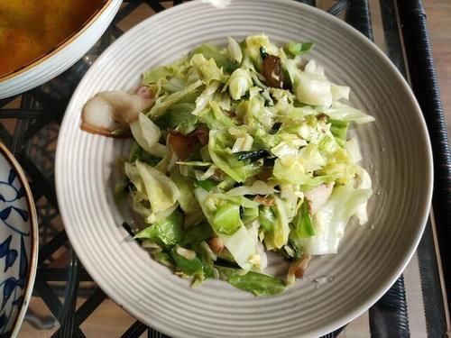 晒晒我家四口人的午餐,五菜一汤真丰盛,简单家常、营养味美