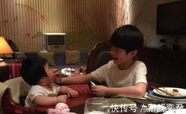 哥哥|妹妹偷溜进哥哥房间“蹭床”,结局让网友笑翻:嚣张进去卑微出来