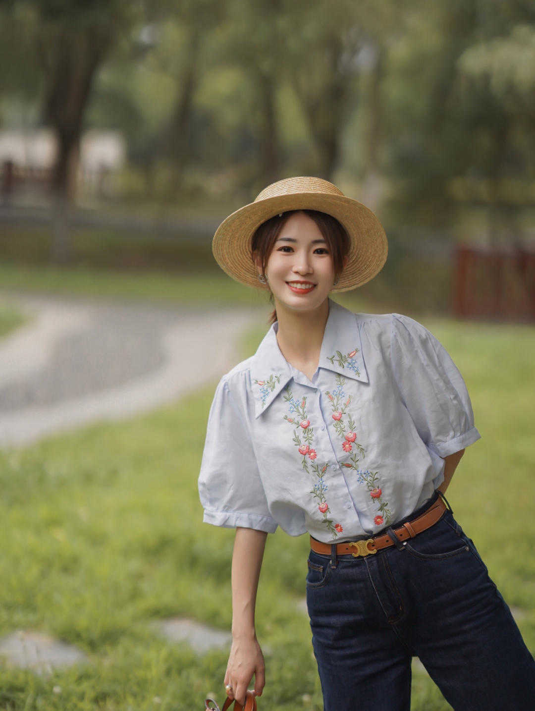 单品|夏季,衬衫是最佳的搭配单品,这样穿让你秒变成气质女神,超洋气