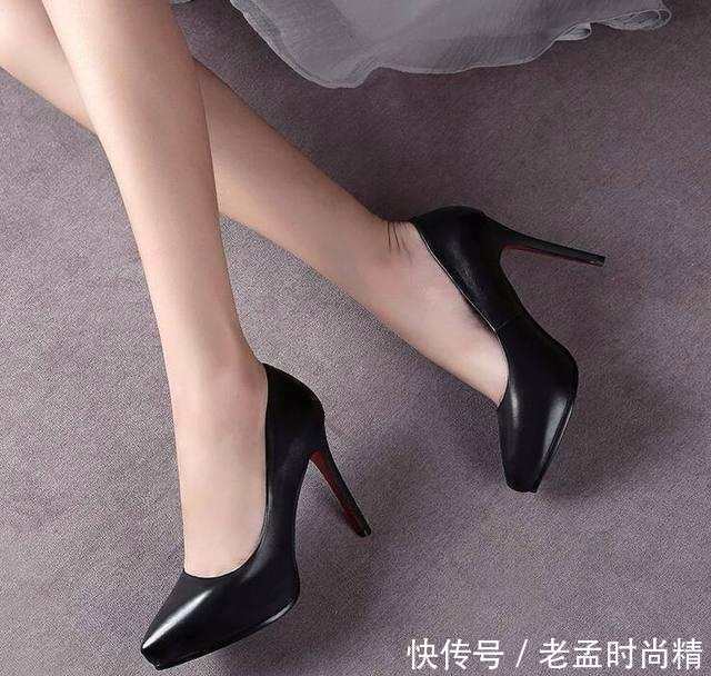 尖头细跟优雅妩媚, 职场女性穿出新感觉