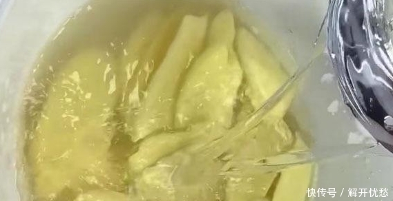 天冷，驱寒别忘了它，加一物放锅中一熬，放罐中随吃随取，特省事