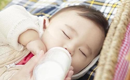 阶段|宝宝到这个阶段,说明可以断夜奶,妈妈这些行为会影响宝宝戒夜奶