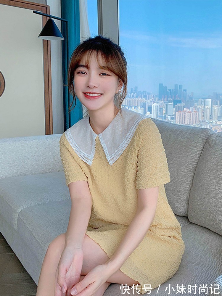 衣领|比碎花裙还要减龄的裙子,衣领的设计往往很重要