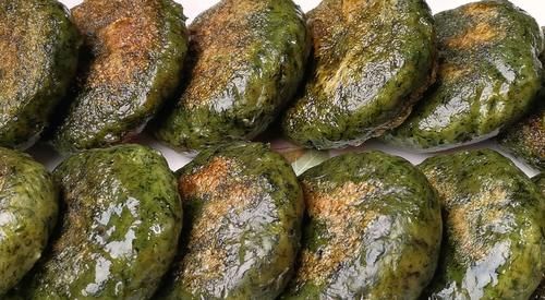 清明粿翠绿不变色，只留艾香不要苦涩很多人不知道，教你这样做