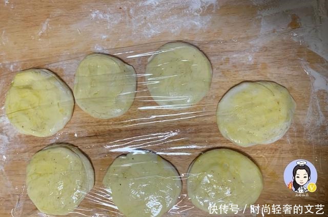 为什么你烙的饼总是硬学会这方法,柔软千层不够吃,放凉也不硬