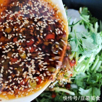胡萝卜丝|#夏日开胃餐#「凉拌三丝」夏日经典凉菜｜上桌秒光