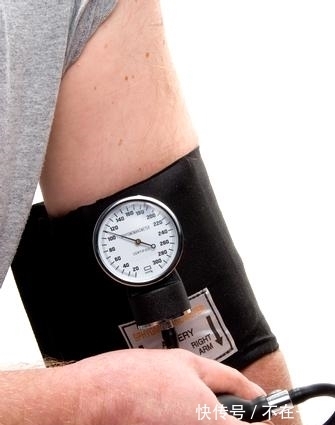 饮食习惯|高血压病者能不能喝茶？最好喝绿茶，这种茶要少碰