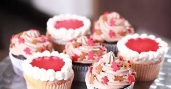 碳酸饮料|这5类食物让孩子越吃越“早熟”,孩子不懂,家长可别跟着无知