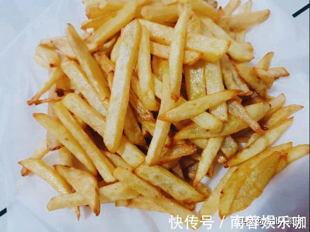 妙招|炸薯条时，土豆最忌焯水后就炸！教您一妙招，薯条香脆不发软