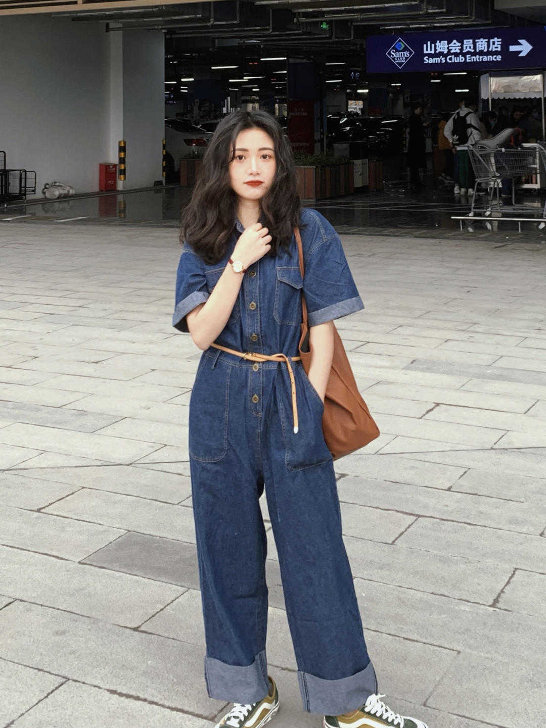 时尚博主|如何做到穿衣显瘦,教你几招扬长避短,既简约又时髦,谁穿谁好看