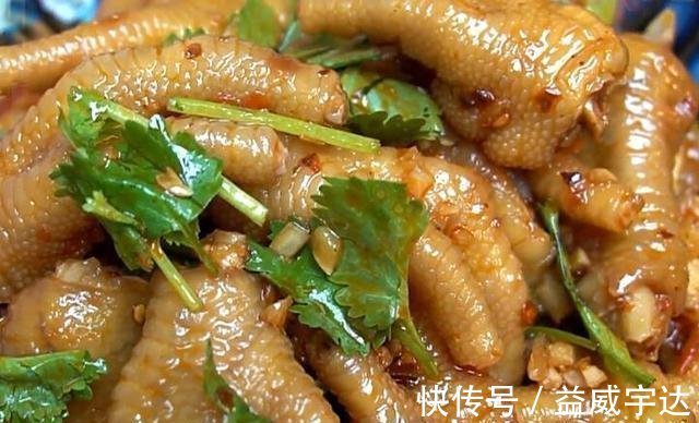 开胃|鸡爪这样秘制最好吃，不腌不炒也不炸，香辣开胃又下饭，超简单