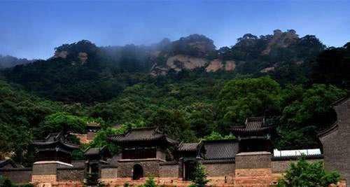 媳之间的关|喂完孩子盘里的菜都没了，90后宝妈掀翻桌子，网友：不懂将心比心