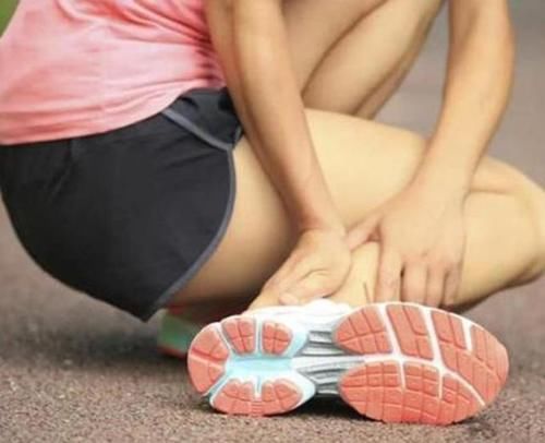 止痛|不小心脚崴了,怎么办?立马喝月季疗伤茶,活血止痛又通经络