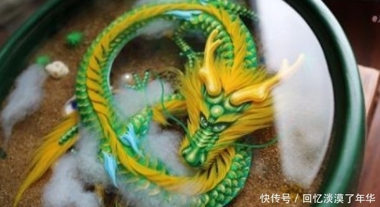 灌木丛|奇闻:男子将灌木丛修剪成龙?和传说中的龙有些差别