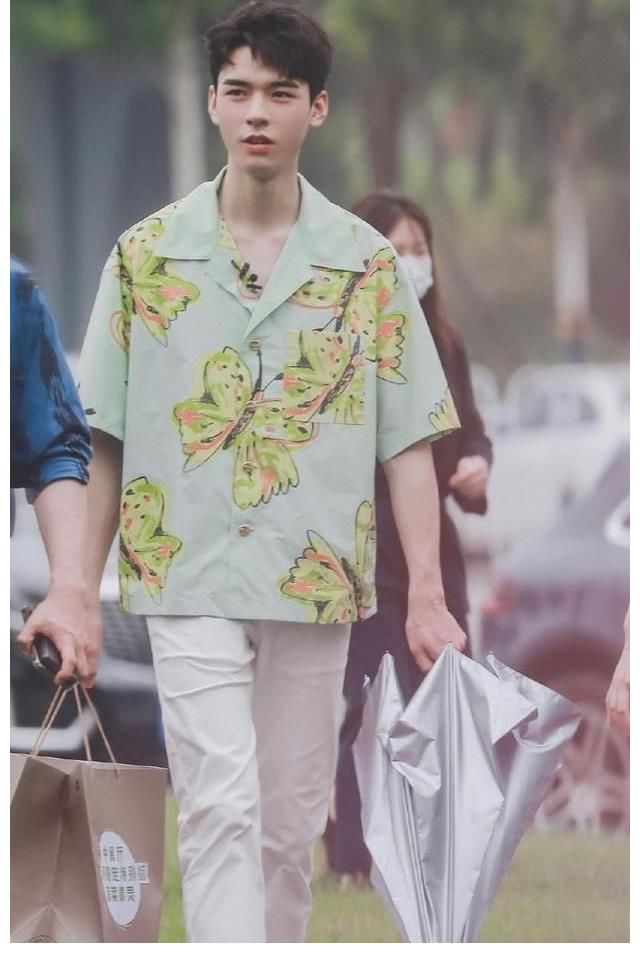 周也|龚俊粉丝可以放心了,姚安娜没和他炒CP,炒CP对象是周也