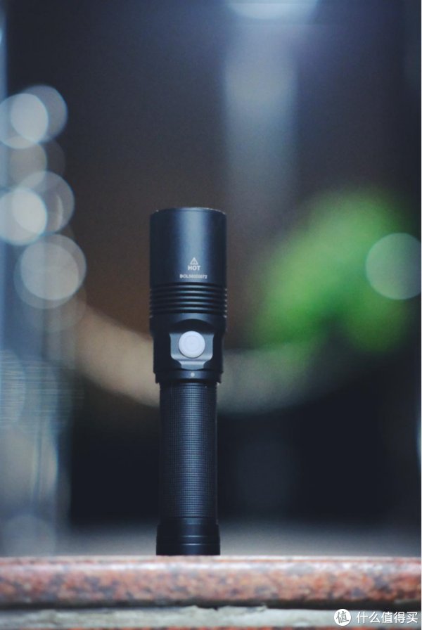 光剑在手,黑暗你走——纳丽德L10MAX白激光手电