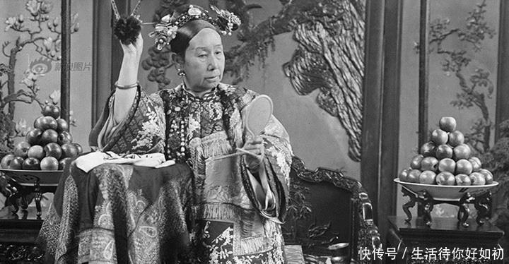 进一步|慈禧如何起床需要宫女这样叫,慈禧如何用膳打几个人才吃!