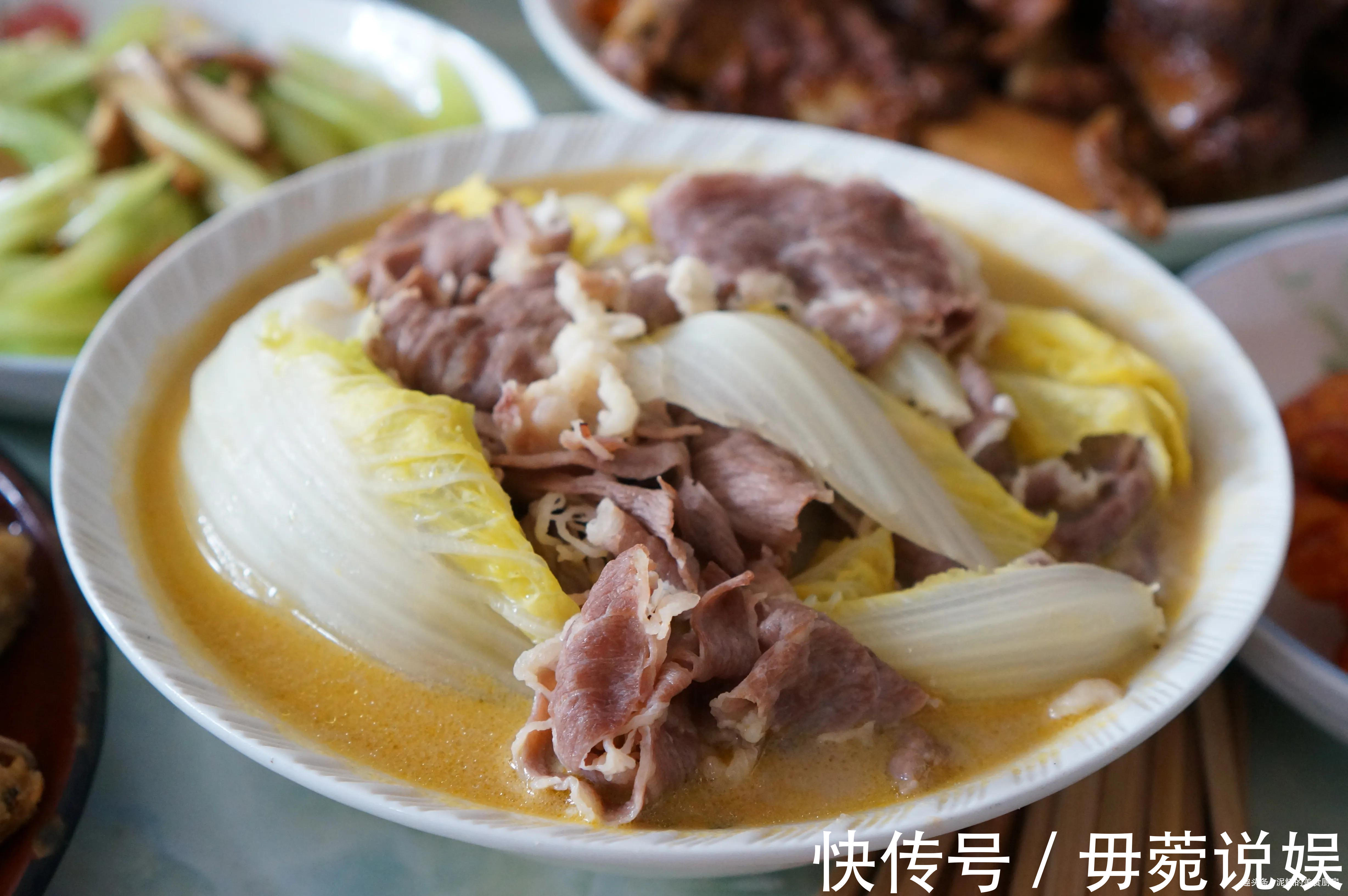 家宴|晒晒妈妈家的家宴，16道菜，荤素搭配太丰盛，网友不胖才怪