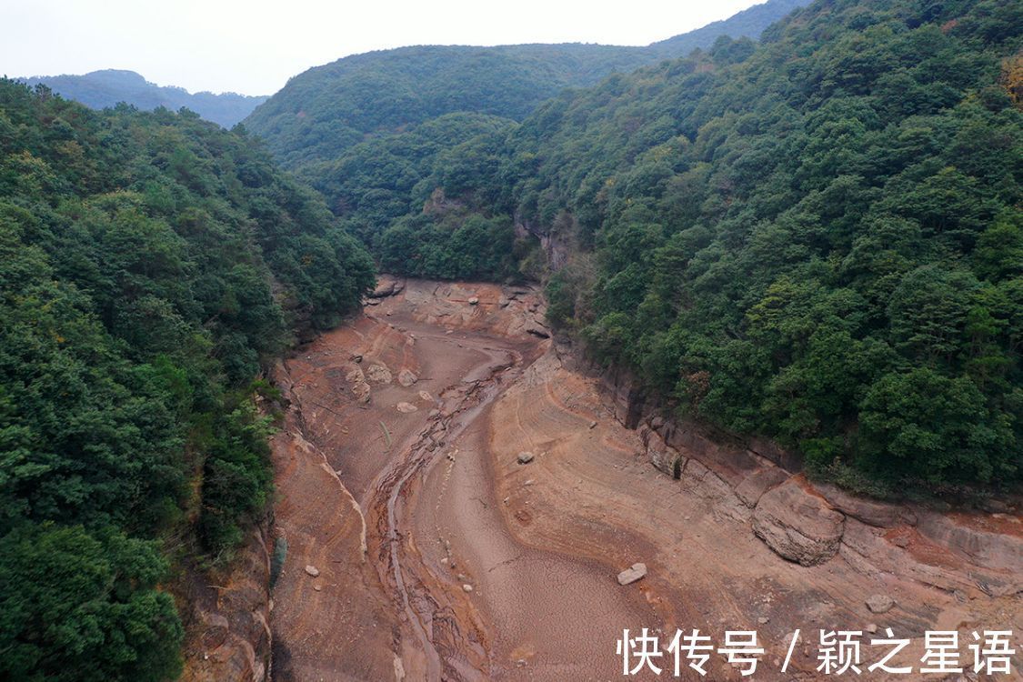 水库|淹没四十多年的古村遗址，重见天日，红杉林隐秘而迷人