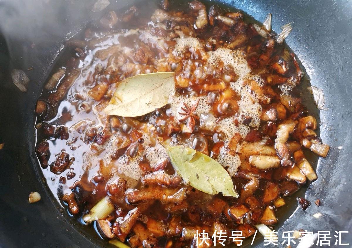 几个简单步骤，教你在家制作地道台式卤肉饭，香而不腻，真解馋